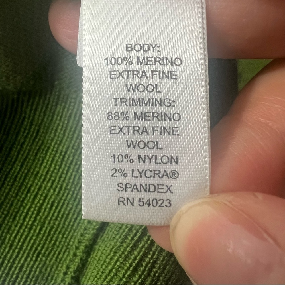 Banana Republic Green 100% Merino Wool Sweater Sz M Preppy Old Money Academia - Picture 12 of 14